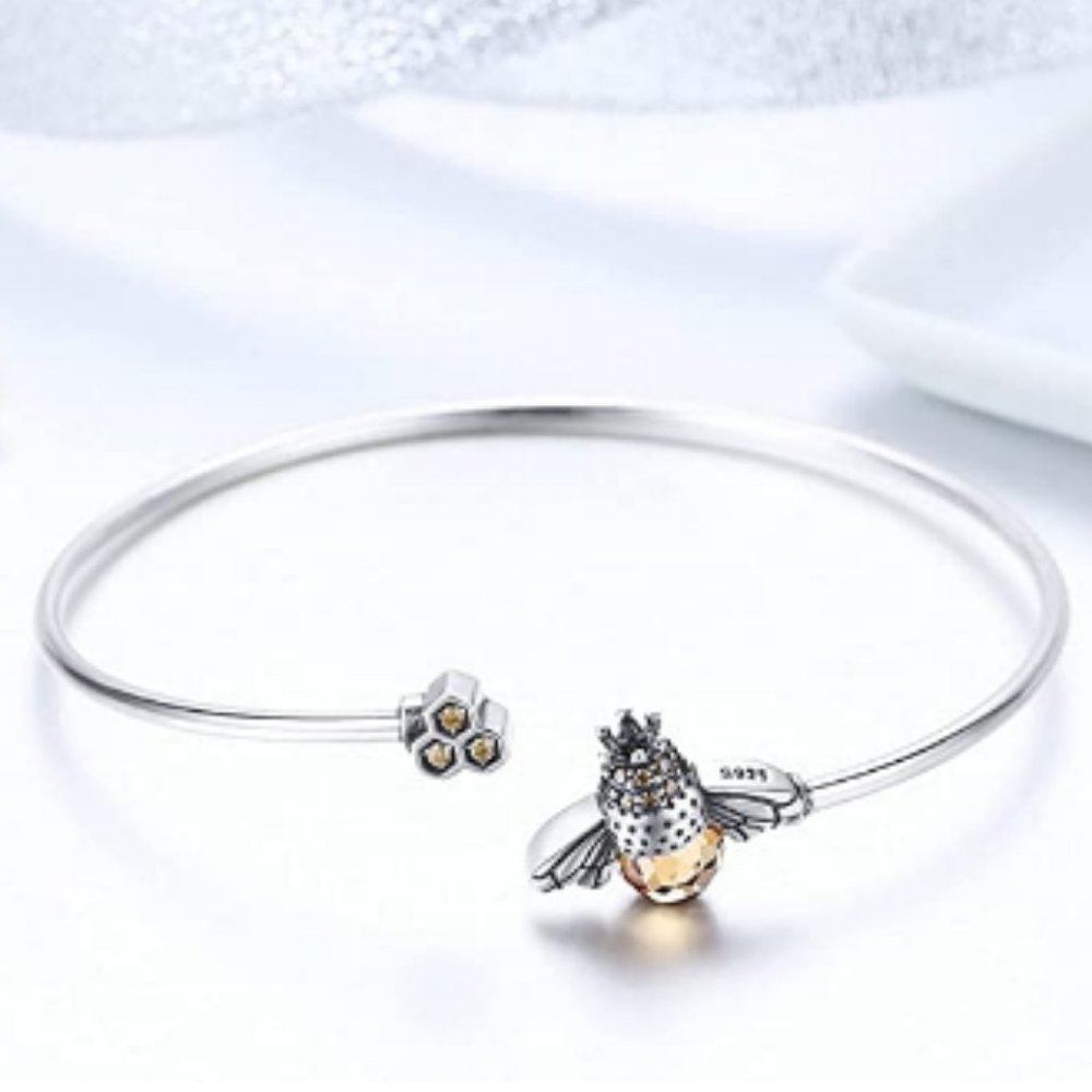 Sterling Silver Cute Bee Bangle